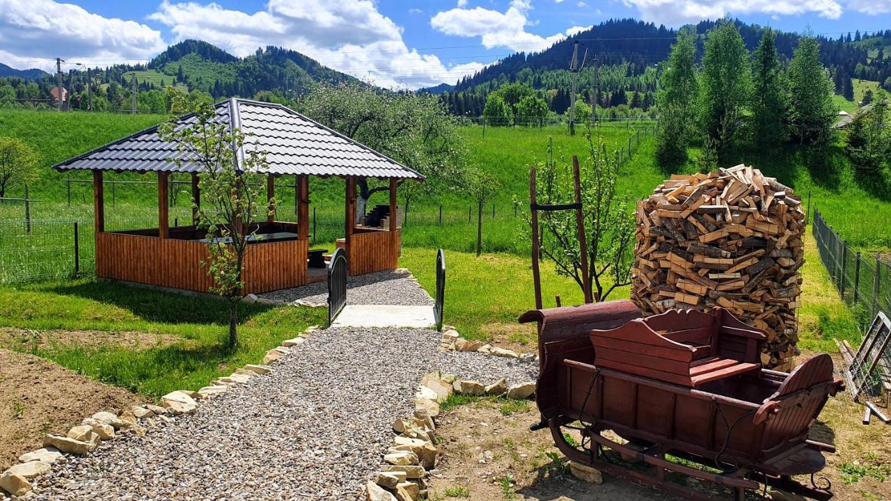 Cabana Alesia, Relaxare La Poalele Raraului Câmpulung Moldovenesc Extérieur photo