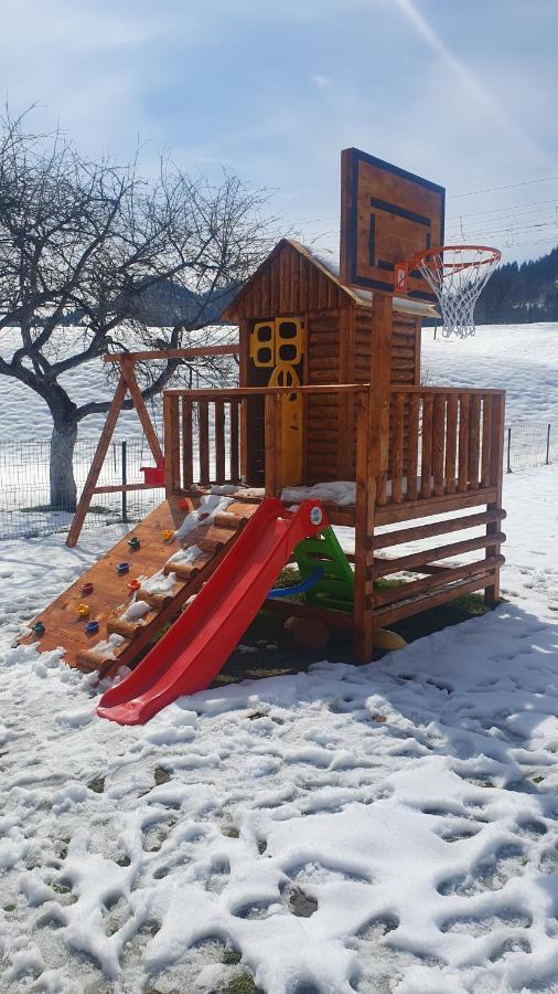 Cabana Alesia, Relaxare La Poalele Raraului Câmpulung Moldovenesc Extérieur photo