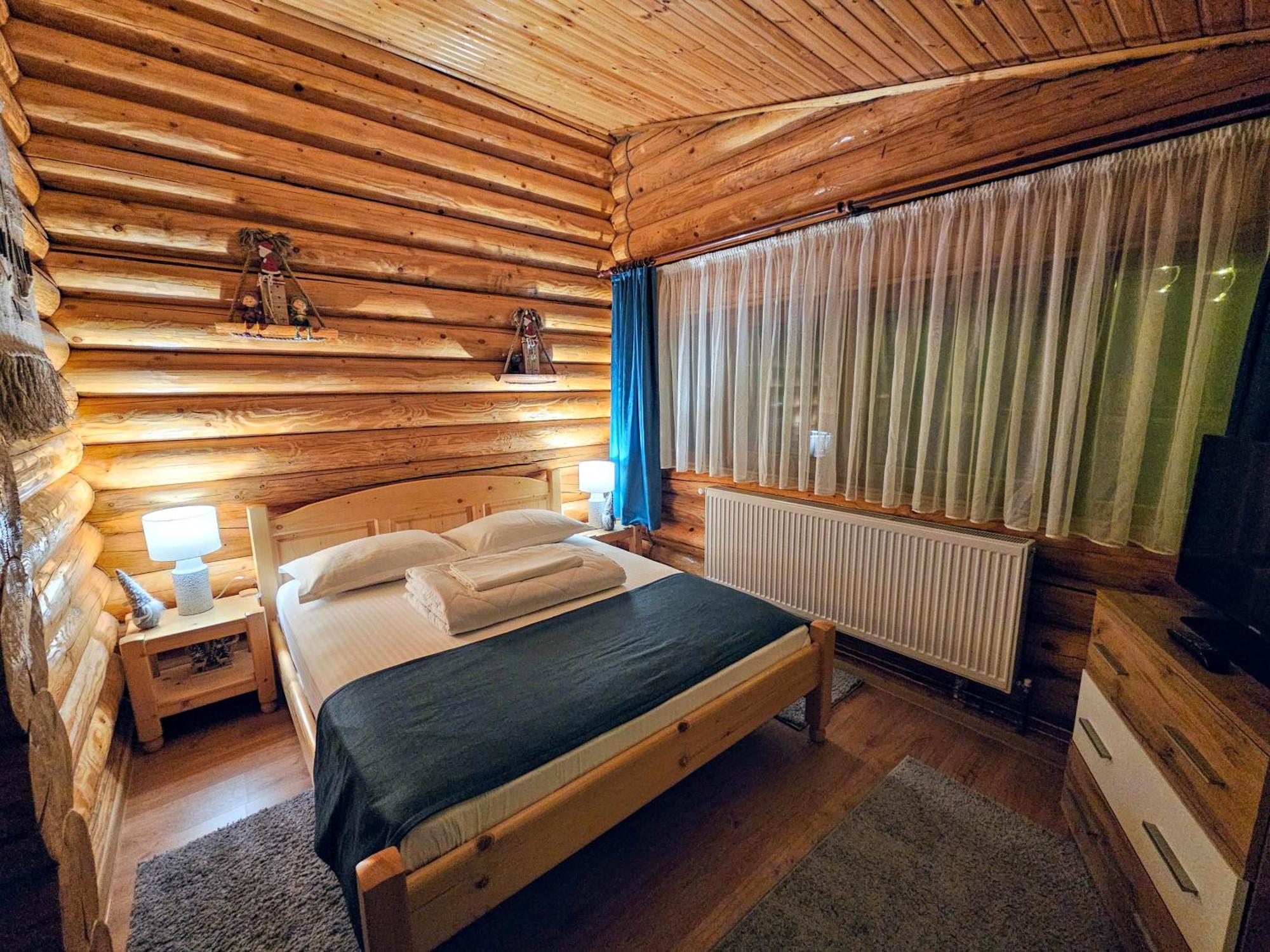 Cabana Alesia, Relaxare La Poalele Raraului Câmpulung Moldovenesc Extérieur photo